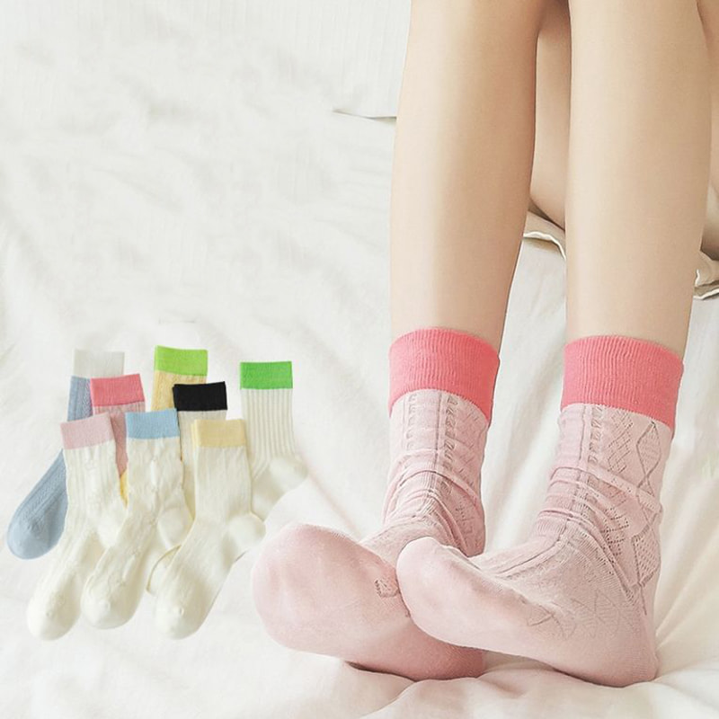 Diamond múnlaithe na mban ag cur síos